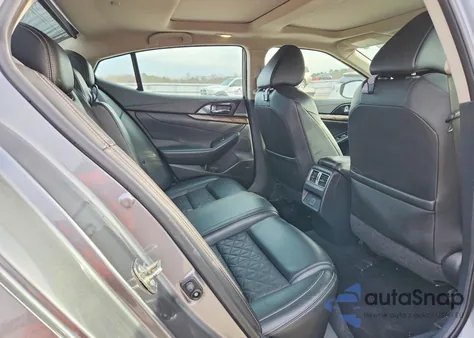 2018 Nissan Maxima 3.5S z USA, uszkodzony, nr VIN 1N4AA6AP7JC363501